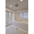 浴室はシステムバスは設置せず、お掃除のしやすいFRP防水仕上げとしています。