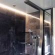一流ホテルのバスルームで浴びる、たっぷりとしたオーバーヘッドシャワーの感触が、アクアタワーなら自宅で満喫することができます。バスルーム空間にあって、それ自身がひとつのデザインエレメントとなるアクアタワーで味わえる、ワンランク上のシャワー体験です。