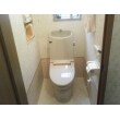 洋式トイレは最新のリモコンタイプを選びました。
