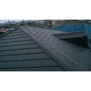 20年保証が付いている屋根材「エテルナ」を使用してカバー工法を行いました。