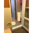 木製浴室ドア　の　枠を　樹脂製四方枠　に交換