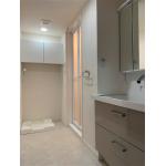 古いマンションの洗面室を一新。清潔感と使いやすさを両立