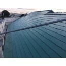 パーフェクトシリーズの屋根専用の塗料を使用した
安心の３回塗り仕上げ。タスペーサーも施工。