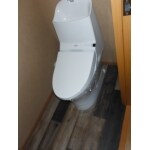 ウォシュレット一体型のトイレに新規交換