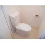 トイレ・換気扇交換、床シート・巾木・壁クロス張替え