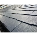 屋根は紫外線での影響が強く劣化も進みやすいので、フッ素遮熱塗料を使用しました。