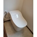 トイレの交換工事は、１Fと2Fの２台です。
2Fは、タンクレスタイプのとトイレになってます。
写真は、Panasonicのアラウーノです。



