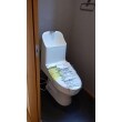トイレをリクシルのアメージュZへ交換。
凹凸の少ないデザインなのでお掃除がとてもしやすく、水圧も強いので清潔感を保てる商品です。