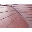 "耐用年数が長く、耐久性の高い無機塗料を使用して屋根塗装をしたので、長期間にわたって屋根を守ってくれます。
また、セルフクリーニング効果があるため、キレイな外観を持続できます。"
