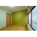 お子様の部屋をリフォームさせていただきました。グリーン色の貼り分けによりすっきりとした洋室になりました。