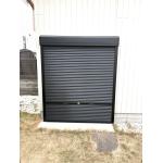 外部倉庫のドアを使い勝手のいいドアへお取替えしました