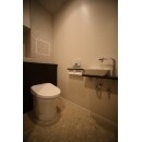 トイレはTOTOのレストパルを採用しました。
ブラウンのカラーとタイルで他のお部屋との統一感をだしています。