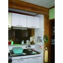 キッチンのビフォー写真です。
始めにキッチンを見た時に収納が不足している印象を受けたので、使い易さを重視した提案を心がけました。
