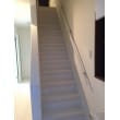 リフォーム用の上張り式階段を使い、廊下の床材と一緒に合わせてお家のイメージカラーをがらりと変えることが可能になります。