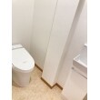 トイレ機器も壁付手洗もコンパクトで空間が広く感じます！