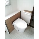 LIXIL「ﾘﾌｫﾚ」I型  H3ｸﾞﾚｰﾄﾞ　ｲﾝﾃﾘｱﾘﾓｺﾝ
リフォーム用のスタイリッシュなデザイントイレ