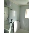 保温性の高い浴槽や、節水のシャワーなど、基本機能が充実したバスルームです。