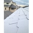 屋根も2階の外壁と同様に断熱セラミック塗料の「ガイナ」で塗装。
遮熱・断熱の性能が一番発揮されるのは、やはり屋根だと思います。
