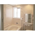 移動介助も考慮　間仕切変更＆拡張で実現した安心な浴室