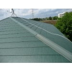 環境にやさしく確かな効果　ガルバリウムの屋根カバー工法
