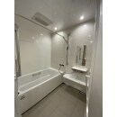 マンションの浴室をタカラスタンダード「グランスパ」へリフォーム。ホワイトでまとめたホテルライクな浴室空間です。