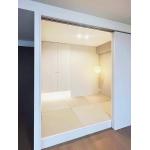 689.シーンによって明るさが変わる和室