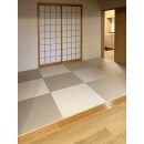 灰桜色の畳を新調。市松敷きした半帖畳がモダンな和室へ。