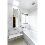 タイルの浴室から、お掃除が楽々&明るく綺麗なシステムバスに。