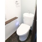 将来に備えて手すりも取付！トイレリフォーム