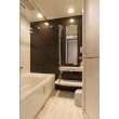 改装後の浴室はLIXILのマンション用リノビオです。