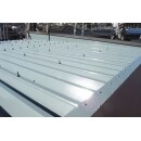 折半屋根に遮熱塗料を塗り、2Fの温度上昇を妨げます。
