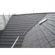 ヴィクセンで重ね葺きした屋根。
天窓との収まりもばっちりです。石付きで高級感が増し、何より屋根裏に熱が伝わり辛いのでエコロジーにもなります。