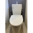 新しくなったトイレはLIXILの便器でおなじみのアクアセラミック、汚れがつきにくいので快適でお掃除が楽にもなります。