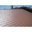 屋根は防カビ性があり紫外線や熱に強い塗料「ヤネフレッシュ」で塗装。