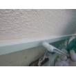 水切りなどの細かい部分は、関西ペイントのセラMレタンで仕上げます。耐久性と低汚染性に優れた塗料です。