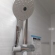 シャワーヘッドには節水機能が付いていますのでお湯の使い過ぎを抑えて無駄な出費も抑える手助けをしてくれます。