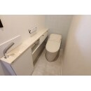 自動水栓の手洗いで清潔で快適なトイレ空間に。
