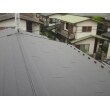 カバー工法の完成です。
今回使用した屋根材は横暖ルーフ　きわみです。
軽量で耐久性、断熱性に優れています。