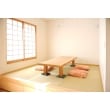 琉球畳を使用。収納もできる小上がりの和室。