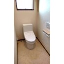 壁に断熱を入れ、新しいトイレを設置するご提案を致しました。