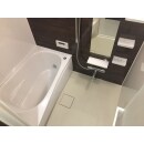 TOTO　リモデルバスルーム　もっとひろがるお風呂。その名の通り浴室内ギリギリにお風呂が入り、浴室内が広くなります。