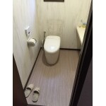 すっきりタンクレスのトイレリフォーム