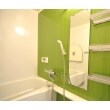 浴室はライトグリーンを採用。
とても明るい雰囲気の空間となりました。
