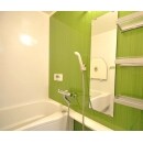 浴室はライトグリーンを採用。
とても明るい雰囲気の空間となりました。
