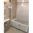 老朽化していた浴室を、LIXIL　リノビオ1418サイズにてお取替え。
既存のユニットバスとカラーの違う設備で施工したので、イメージが大きく変わりました。