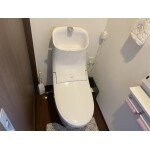 増築してトイレの数を増やしました。