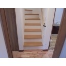 階段の段数を増やし、段を低く、バリアフリー手摺りを設置し、安心して、上り下りの負担を抑える、