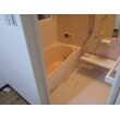 タイル風呂からシステムバスへ。
浴室断熱パック、窓を二重窓にしてより保温性の優れた浴室に改装。