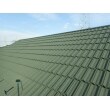 屋根カバー工法工事施工後。熱が伝わりにくく雨音が静かな素材、ジンカリウム鋼板0.39mm自然石粒仕上げの屋根材で仕上ました。