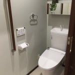 モダンかつ消臭効果の高い清潔なトイレ